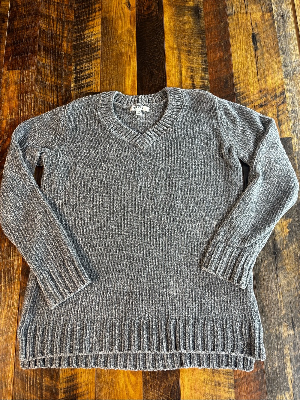 Orvis women’s Heather Gray V-Neck Chenille Pullover long sleeve Sweater Size M